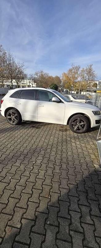 Weiß Gebraucht 2008 Audi Q5 SUV | 7.500 € (Guter Preis) - Bild 1/4
