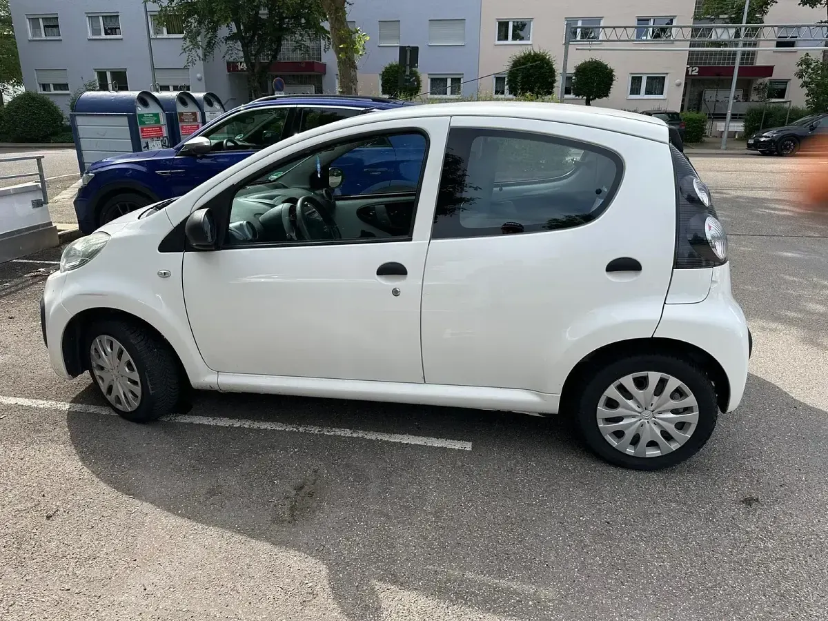 Gebraucht Citroën C1 68 PS (50 kW) 2013 Weiß Kleinwagen