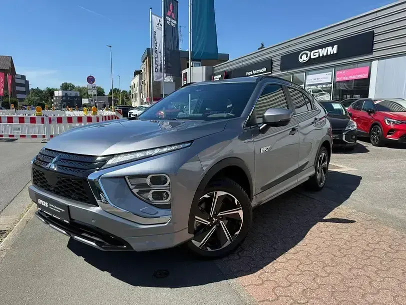 Gebraucht Mitsubishi Eclipse Cross Select 98 PS (72 kW) 2023 Grau SUV