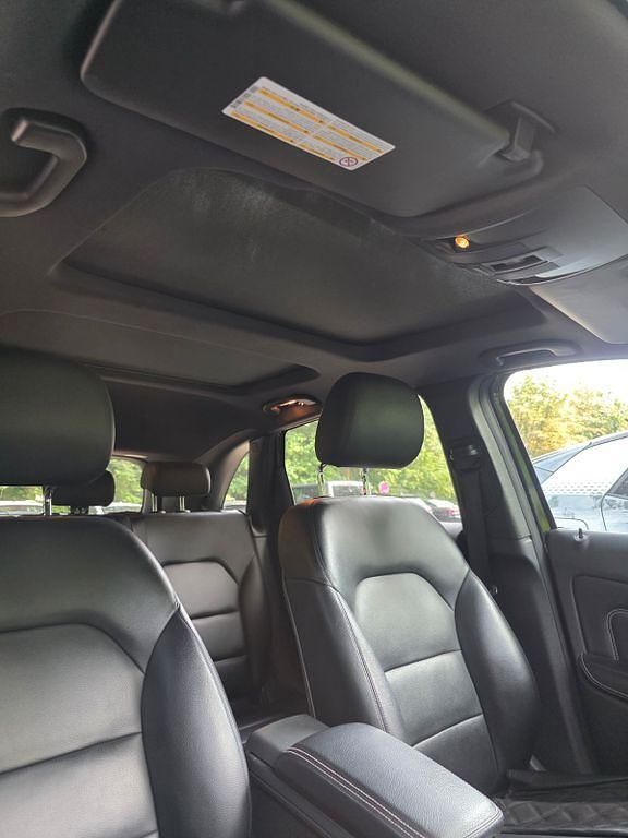 Schwarz Gebraucht 2012 Mercedes B200 Van / Kleinbus | 8.300 € (Guter Preis) - Bild 1/4