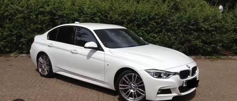Weiß Gebraucht 2016 BMW 318 M Sport Limousine | 14.300 € (Superpreis) - Bild 1/1