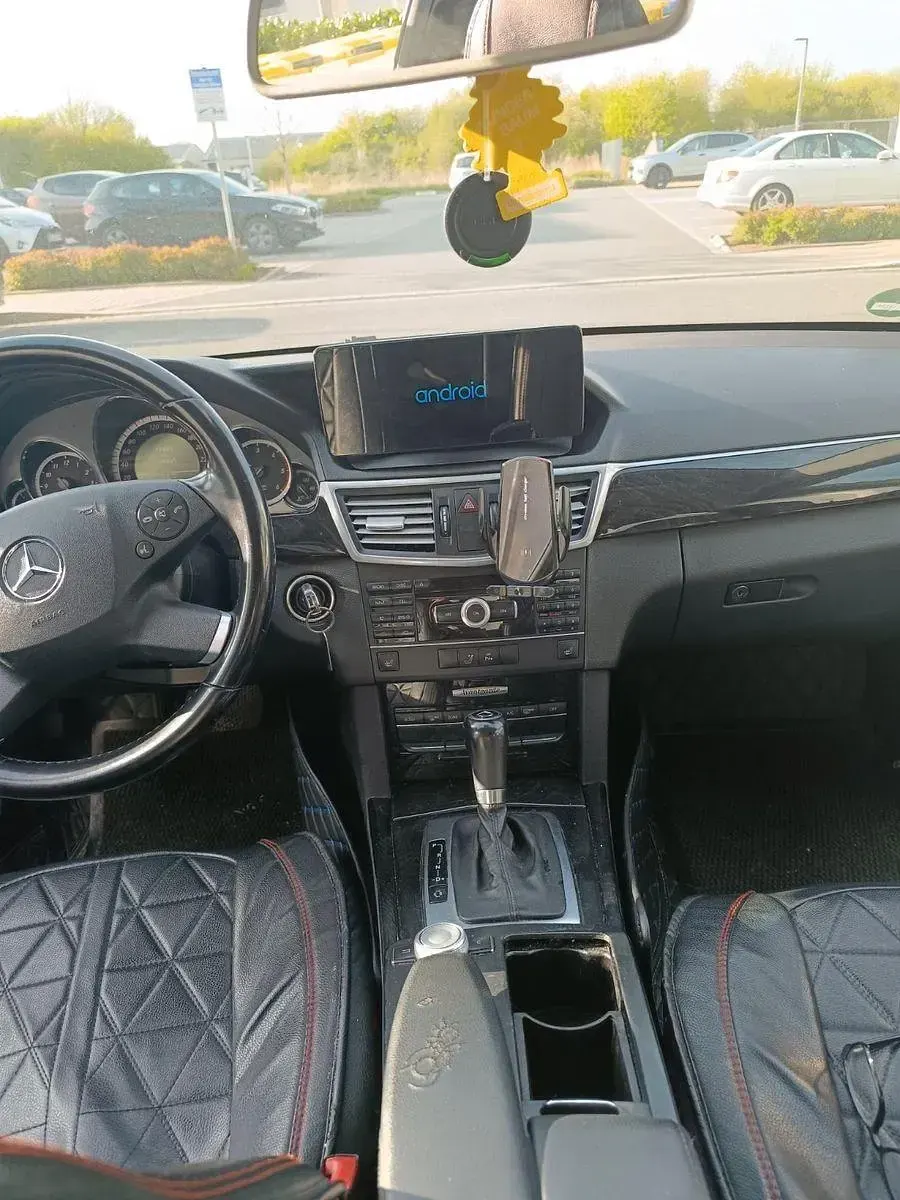 Usado Mercedes E220 Avantgarde 170 CV (125 kW) 2011 Gris Berlina