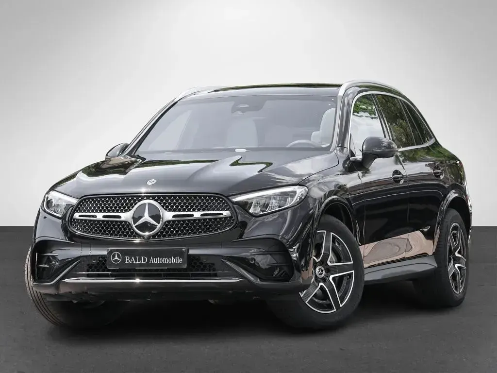 Gebraucht Mercedes GLC200 AMG 163 PS (119 kW) 2026 Schwarz SUV