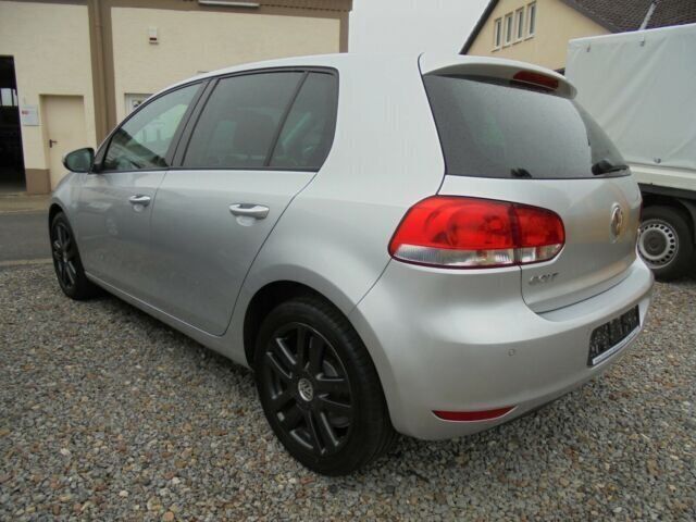 Gebraucht VW Golf VI Comfortline 80 PS (58 kW) 2009 Silber metallic Kleinwagen