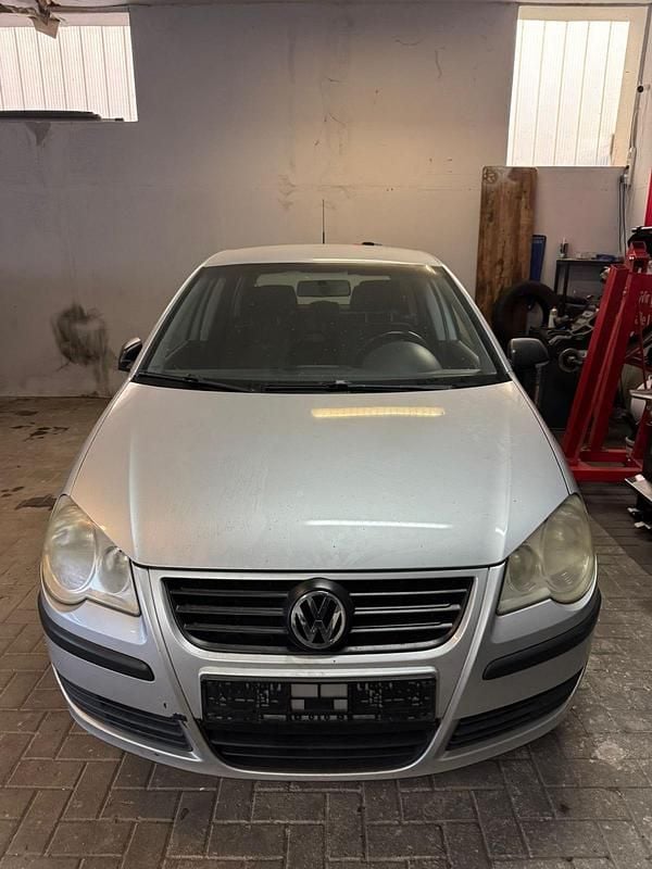 Silber Gebraucht 2006 VW Polo Kleinwagen | 899 € (Superpreis) - Bild 1/4