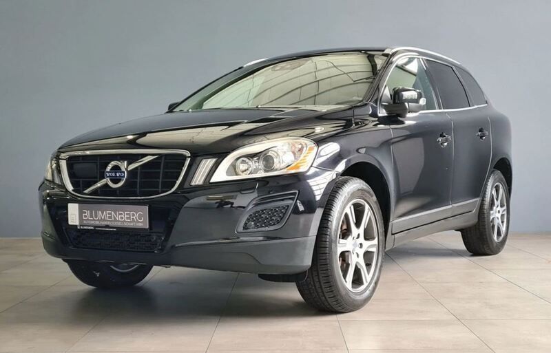 Black sapphire / metallic Gebraucht 2013 Volvo XC60 Kinetic SUV | 17.980 € (Etwas zu teuer) - Bild 1/1
