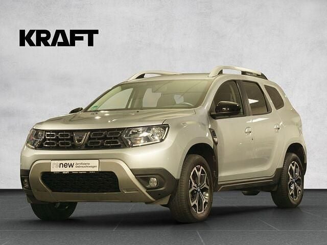 Silber (platingrau) Gebraucht 2022 Dacia Duster Celebration SUV | 18.400 € (Fairer Preis) - Bild 1/4