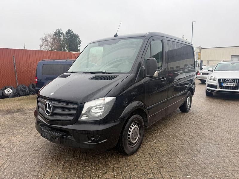 Schwarz Gebraucht 2014 Mercedes Sprinter Van | 7.999 € (Guter Preis) - Bild 1/4