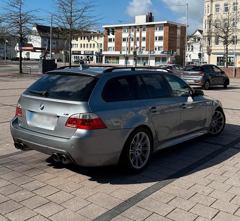 Gebraucht BMW 535 272 PS (200 kW) 2006 Grau Kombi