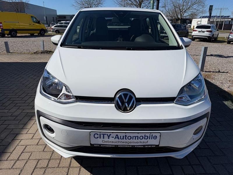 Second-hand VW up! Basis 65 CP (47 kW) 2020 Alb Hatchback