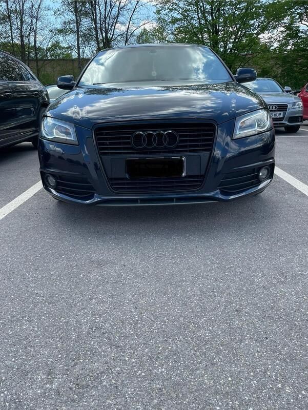 Blau Gebraucht 2011 Audi A3 Sportback S-Line Limousine | 9.400 € (Etwas zu teuer) - Bild 1/1