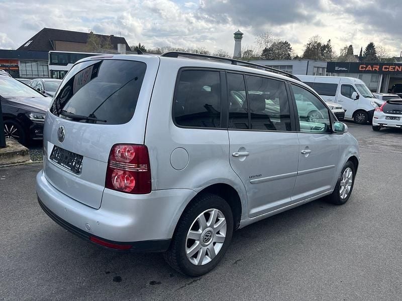 Gebraucht VW Touran 105 PS (77 kW) 2008 Silber Van / Kleinbus
