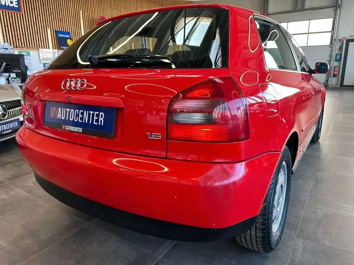 Używany Audi A3 101 KM (74 kW) 1997 Czerwony Hatchback