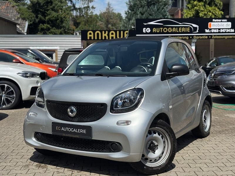 Silber Gebraucht 2017 Smart ForTwo Coupé Basis Coupé | 7.250 € (Guter Preis) - Bild 1/4