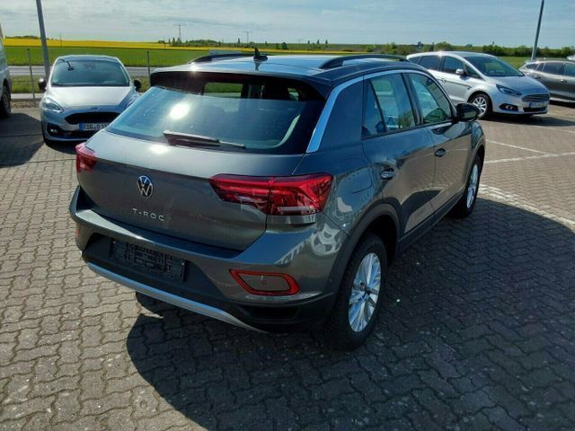 Gebraucht VW T-Roc Life 150 PS (110 kW) 2023 Grau SUV