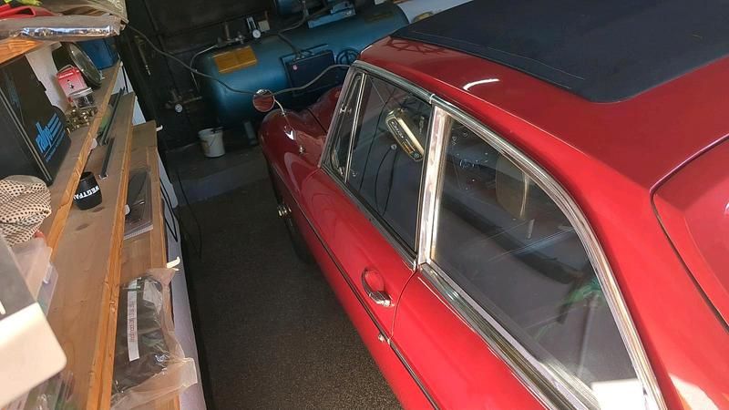 Occasion MG C GT 140 ch (102 kW) 1969 Rouge Coupé