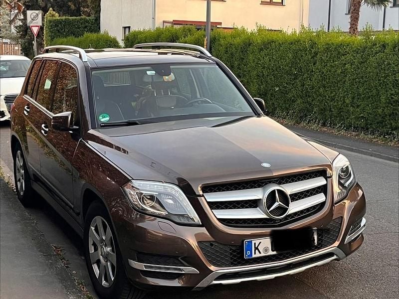 Gebraucht Mercedes GLK220 170 PS (125 kW) 2014 Braun SUV