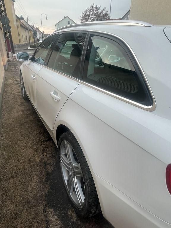 Gebraucht Audi A4 170 PS (125 kW) 2010 Weiß Kombi