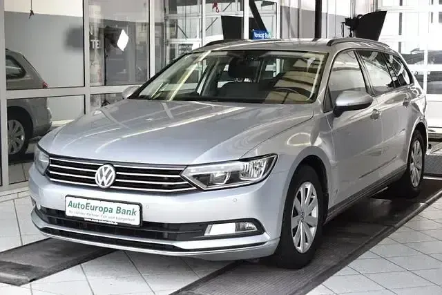 Second-hand VW Passat 150 CP (110 kW) 2015 Argintiu Break