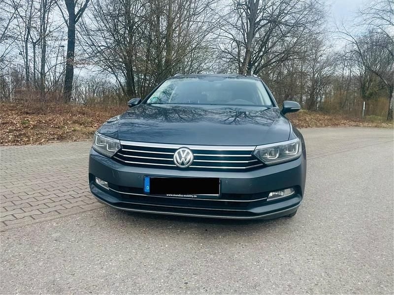 Gebraucht VW Passat Highline 190 PS (139 kW) 2017 Grau Kombi