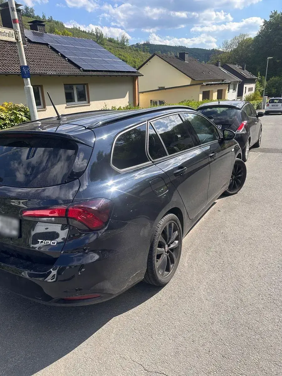 Usado Fiat Tipo S 120 CV (88 kW) 2018 Negro Familiar