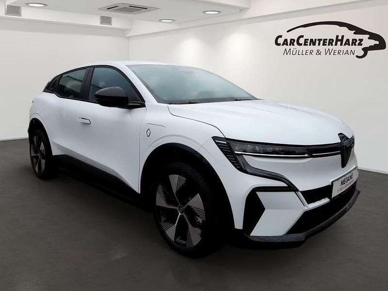Gebraucht Renault Megane E-Tech Equilibre 55 kW (75 PS) 2024 Weiß Limousine