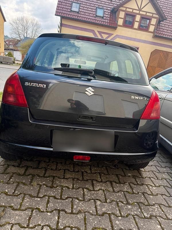 Gebraucht Suzuki Swift 102 PS (75 kW) 2006 Schwarz Kleinwagen