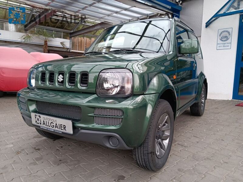 Grün Gebraucht 2010 Suzuki Jimny Comfort SUV | 12.750 € (Etwas zu teuer) - Bild 1/4