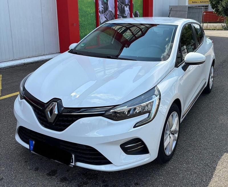 Weiß Gebraucht 2021 Renault Clio V Zen Kleinwagen | 9.999 € (Superpreis) - Bild 1/4