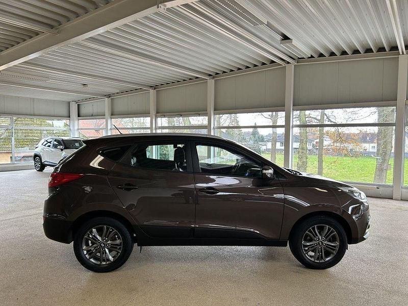 Gebraucht Hyundai ix35 Trend 136 PS (100 kW) 2015 Braun SUV