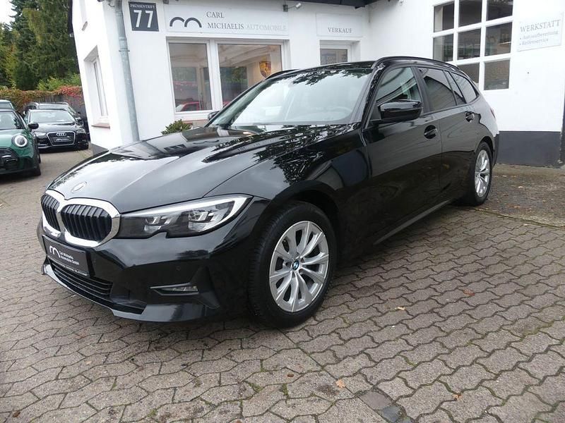 Schwarz Gebraucht 2020 BMW 318 Sport Line Kombi | 15.990 € (Guter Preis) - Bild 1/4