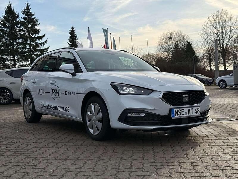 Gebraucht Seat Leon Style 150 PS (110 kW) 2024 Weiß Limousine