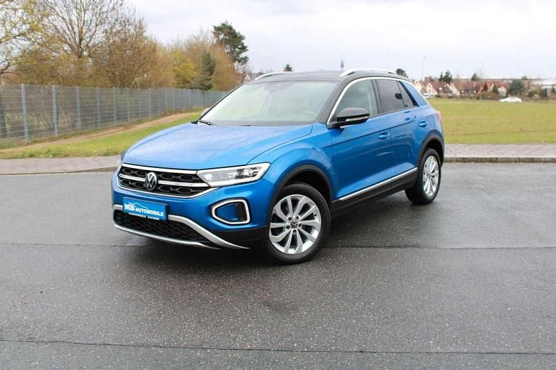 Gebraucht VW T-Roc Style 116 PS (85 kW) 2023 Blau SUV
