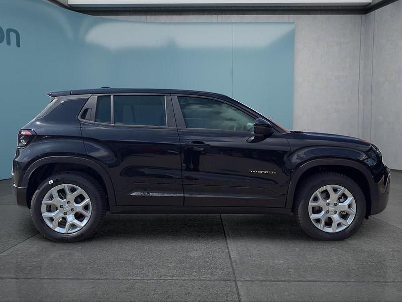 Neu Jeep Avenger 110 PS (80 kW) 2025 Schwarz SUV