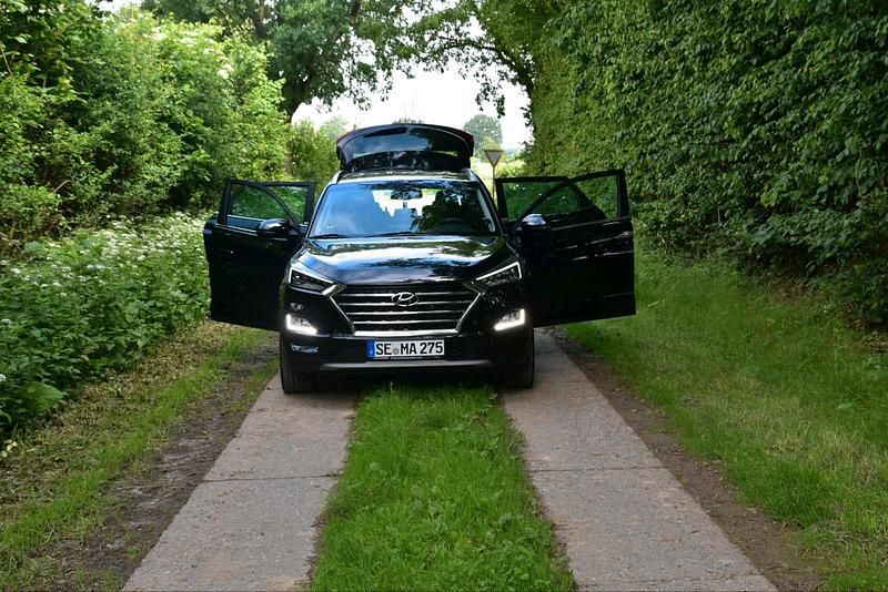 Schwarz Gebraucht 2019 Hyundai Tucson SUV | 18.000 € - Bild 1/4