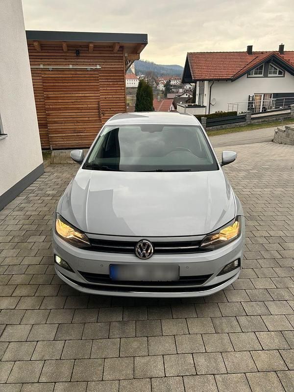 Gebraucht VW Polo Highline 95 PS (69 kW) 2018 Weiß Kleinwagen