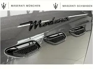 Neu Maserati Grecale 330 PS (242 kW) 2026 Grau (grigio lava) SUV