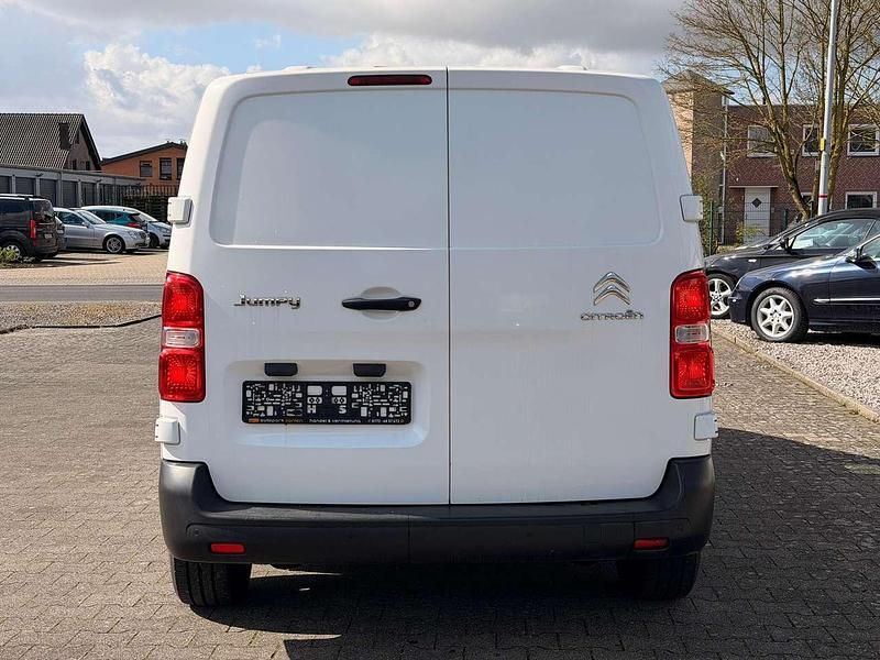 Gebraucht Citroën Jumpy Business Class 150 PS (110 kW) 2018 Lack weiss banquise/typ Van / Kleinbus
