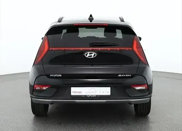Neu Hyundai Bayon 101 PS (74 kW) 2025 Schwarz SUV