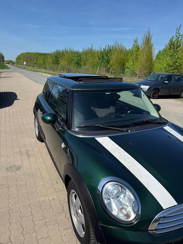 Second-hand Mini Cooper 122 CP (89 kW) 2010 Verde Hatchback
