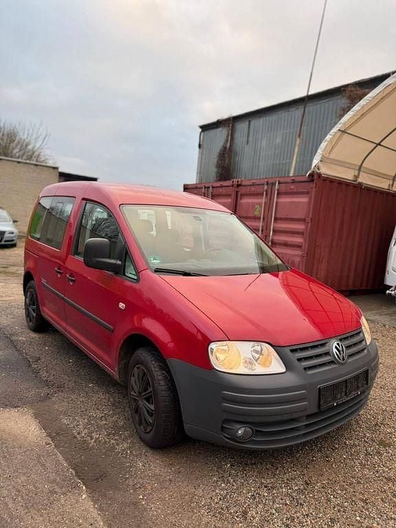 Gebraucht VW Caddy Life 109 PS (80 kW) 2010 Rot Van / Kleinbus