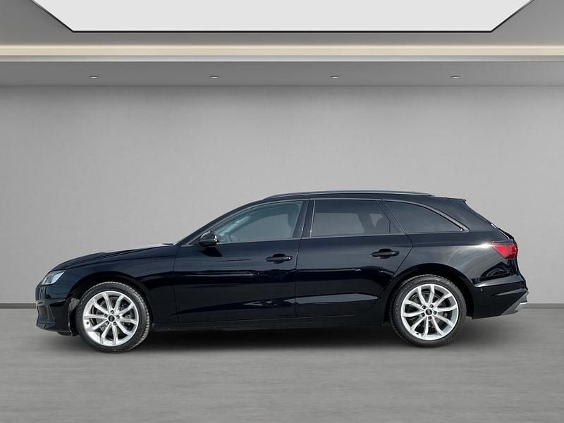 Gebraucht Audi A4 Ambiente 150 PS (110 kW) 2023 Schwarz Kombi