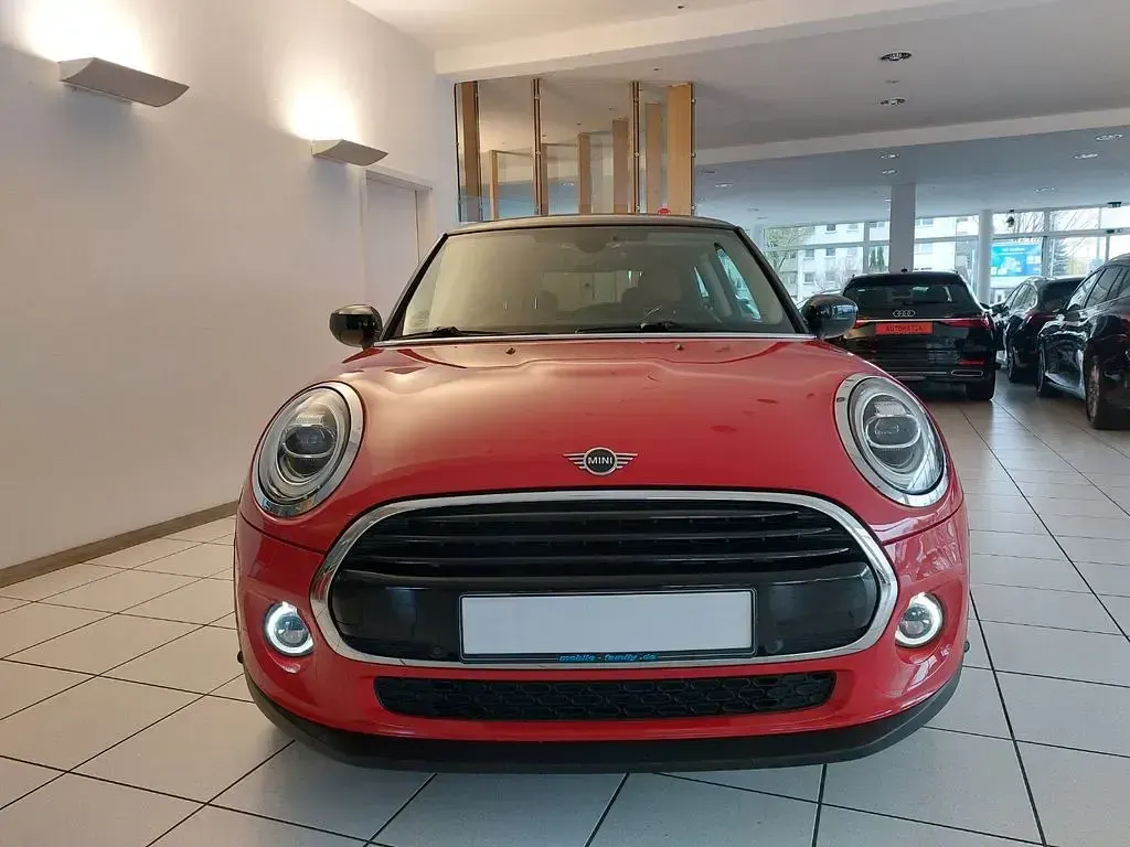 Occasion Mini Cooper 136 PK (100 kW) 2019 Rood Hatchback