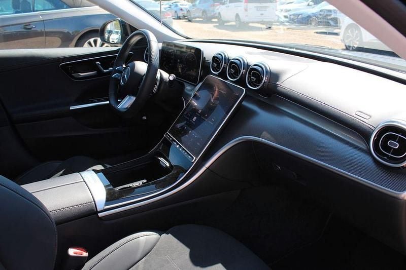 Gebraucht Mercedes C300 AMG 265 PS (194 kW) 2024 Schwarz Limousine