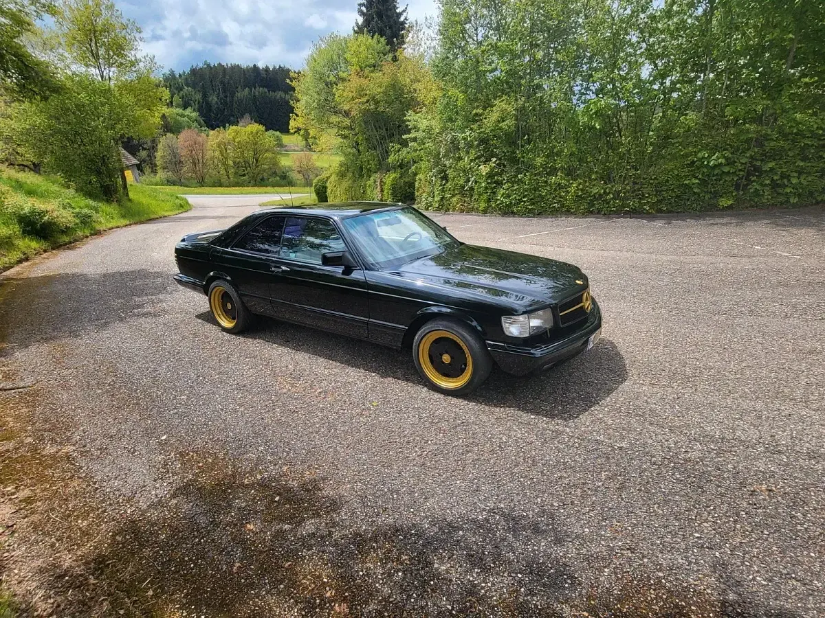 Gebraucht Mercedes 560 299 PS (219 kW) 1990 Schwarz Coupé