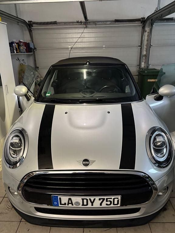 Gebraucht Mini Cooper D 116 PS (85 kW) 2019 Grau Kleinwagen