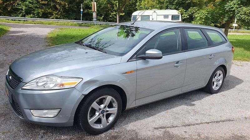 Silber Gebraucht 2009 Ford Mondeo Kombi | 999 € (Fairer Preis) - Bild 1/4