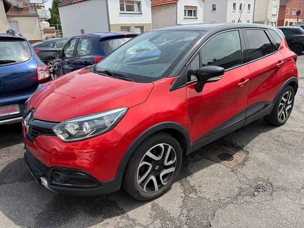 Gebraucht Renault Captur XMOD 110 PS (80 kW) 2016 Rot SUV