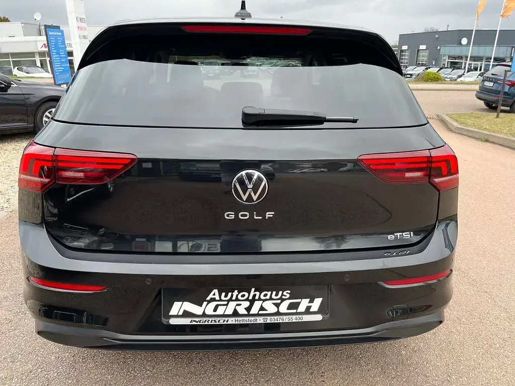 Gebraucht VW Golf VIII 150 PS (110 kW) 2025 Schwarz Limousine