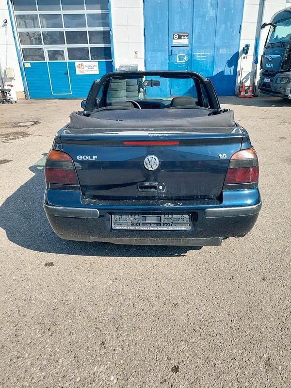 Gebraucht VW Golf Cabriolet 101 PS (74 kW) 2000 Blau Cabrio